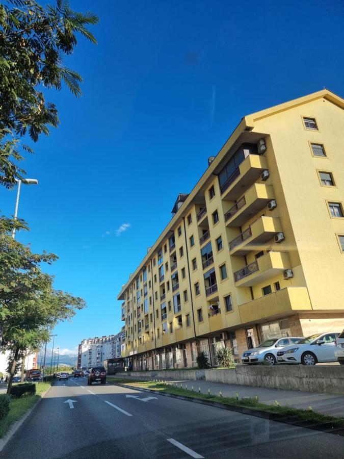 Oksana Apartment Podgorica Exterior photo